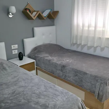 Apartamento Sea Breeze Lura 3