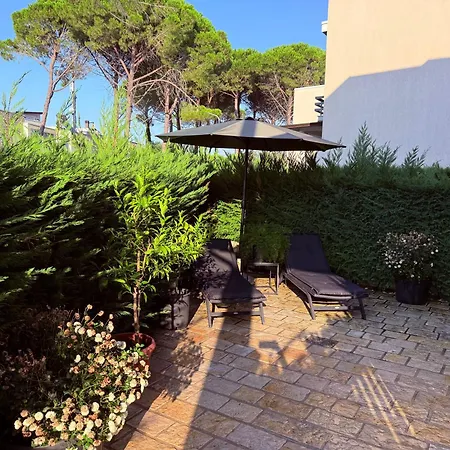 Sea Breeze Lura 3 Apartmán Drač